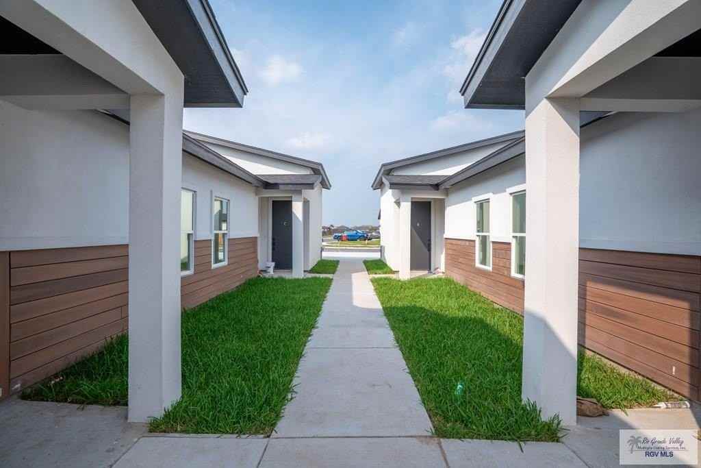 3604 Hidalgo Cir #C - Photo 6 of 25