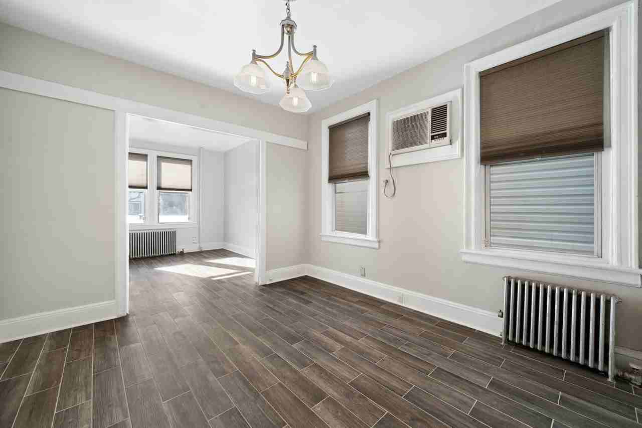 138 W 30th St #2 - Photo 6 of 6