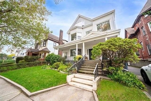 785 Boulevard E #1 - Photo 3 of 17