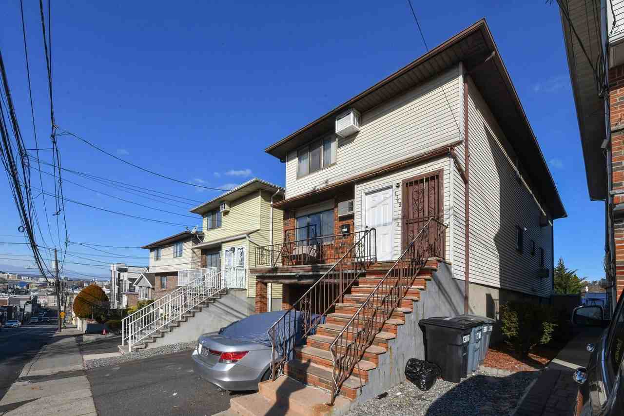 1308 46th St #1 - Photo 2 of 30