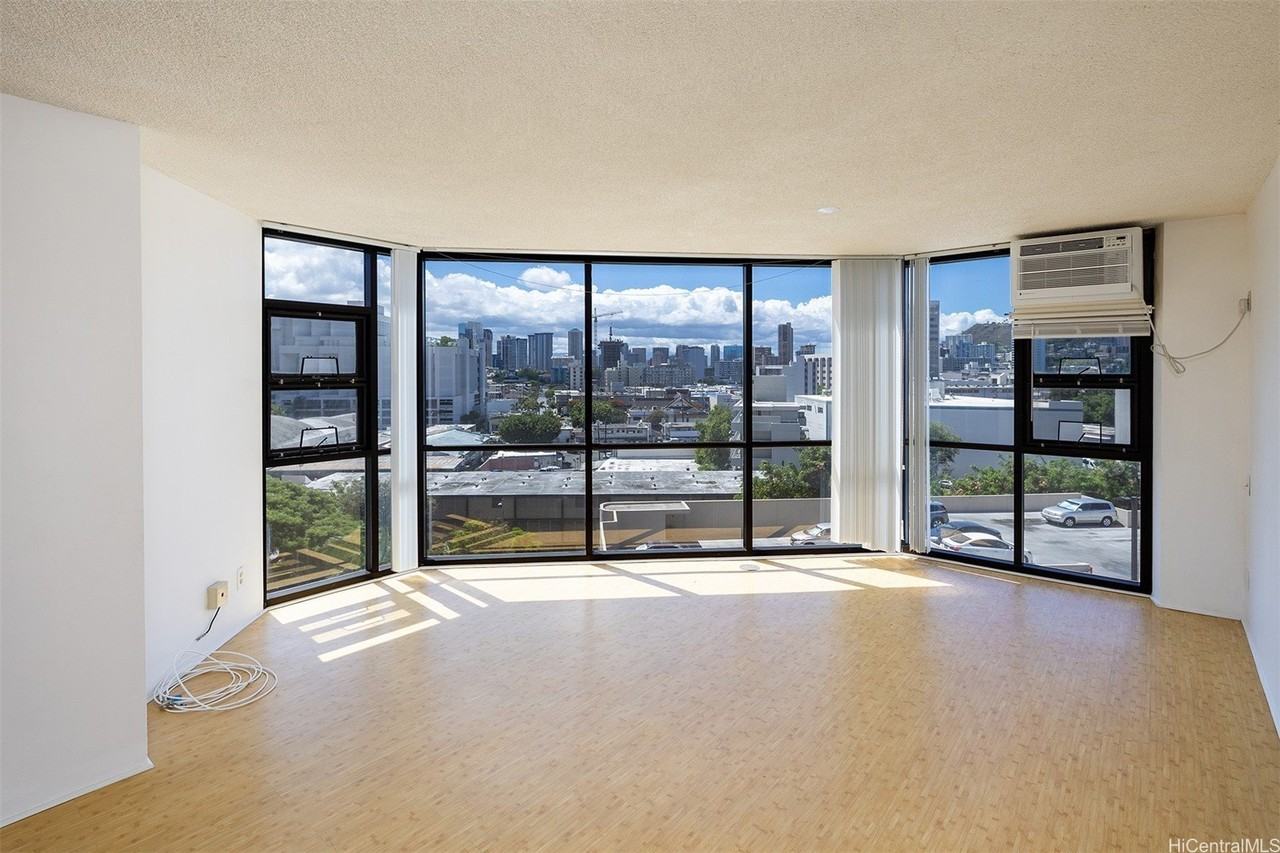 930 Kaheka St Apt 803 #803 - Photo 2 of 18