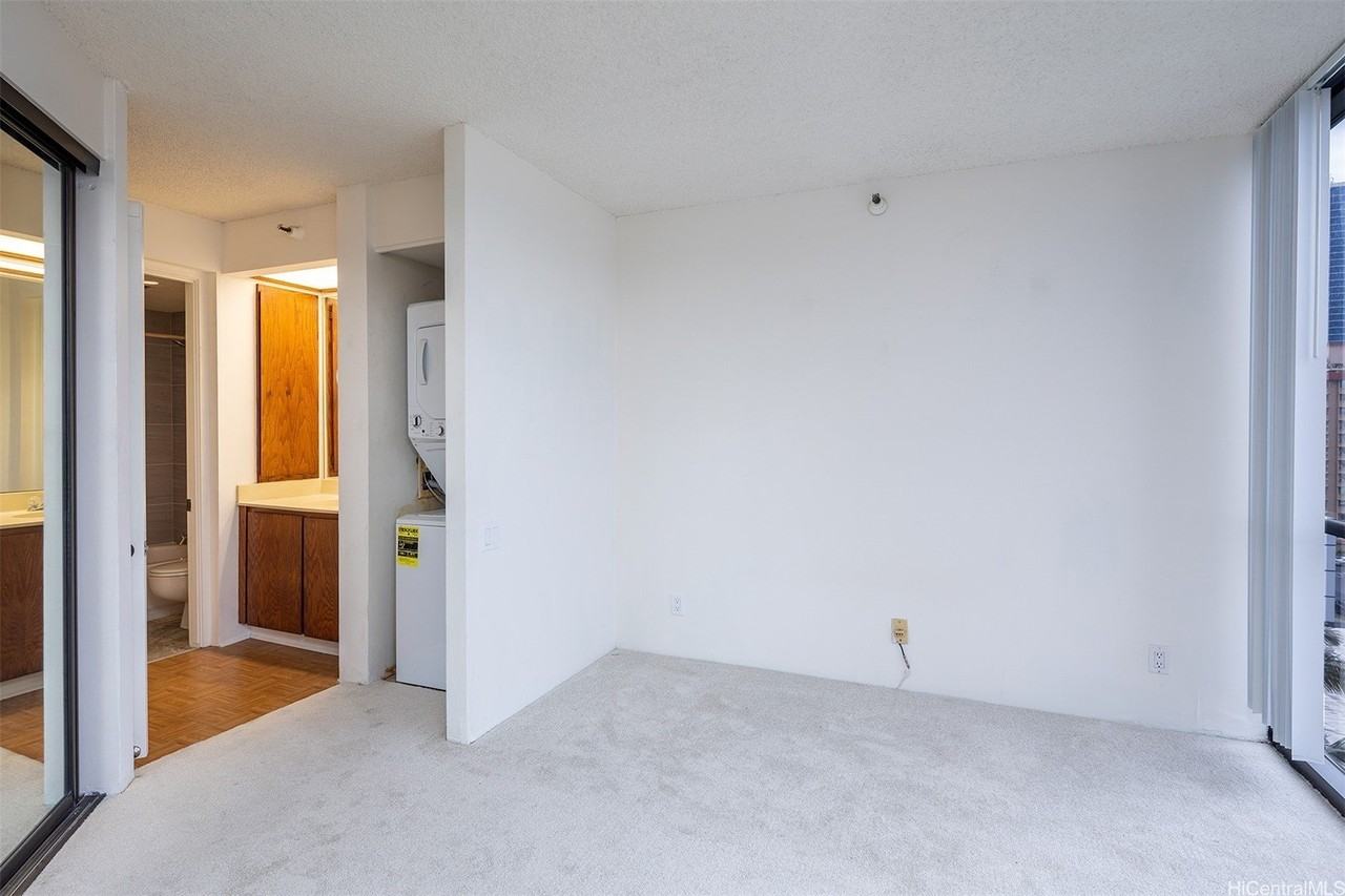 930 Kaheka St Apt 803 #803 - Photo 7 of 18