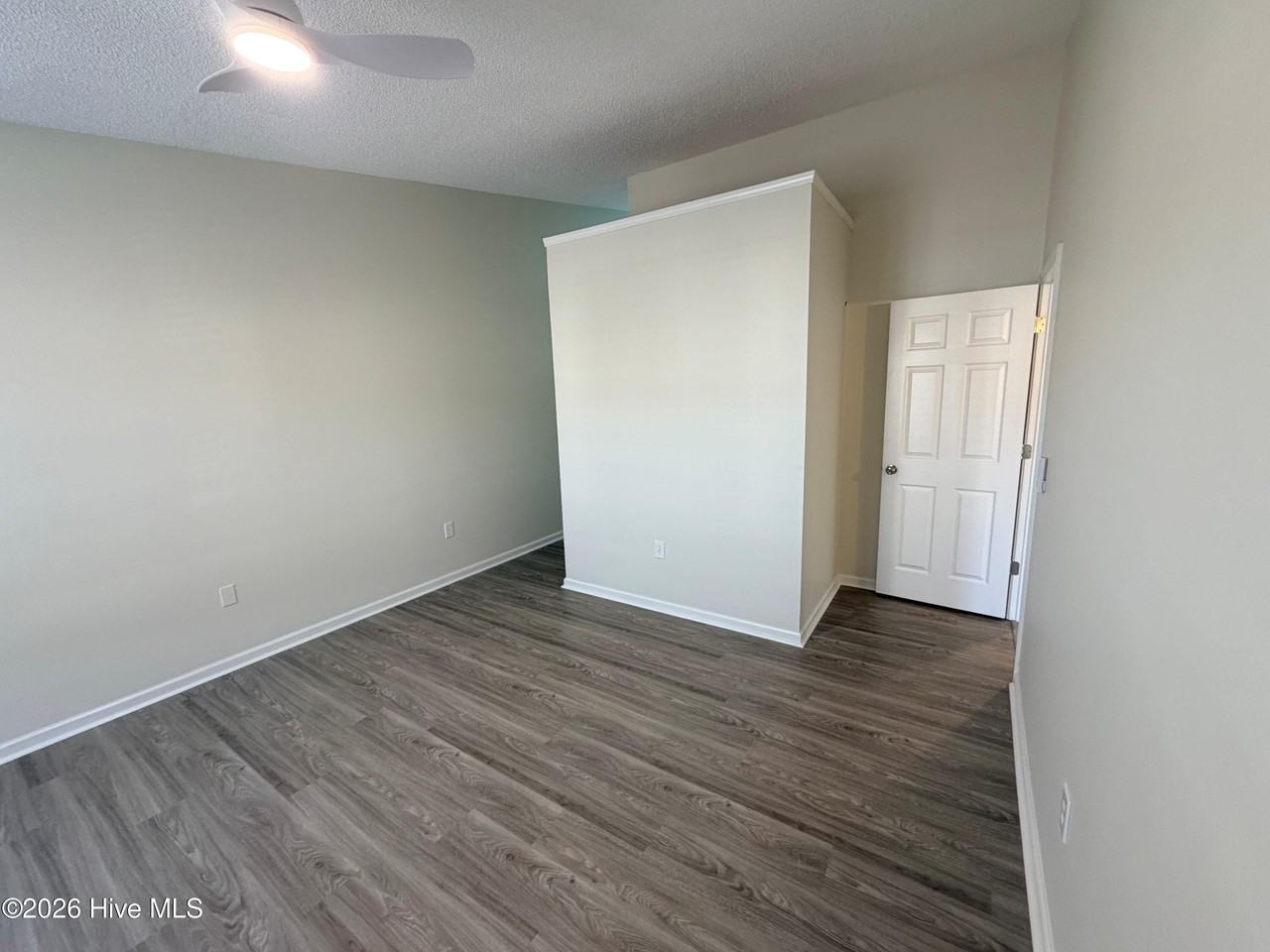 4142 Breezewood Dr Apt 201 #201 - Photo 3 of 17