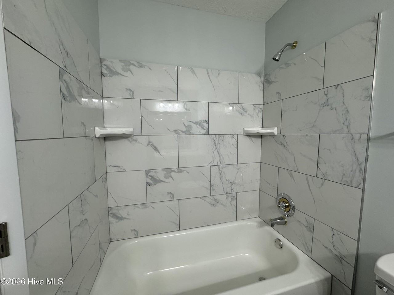 142 Cardinal Rd - Photo 7 of 11