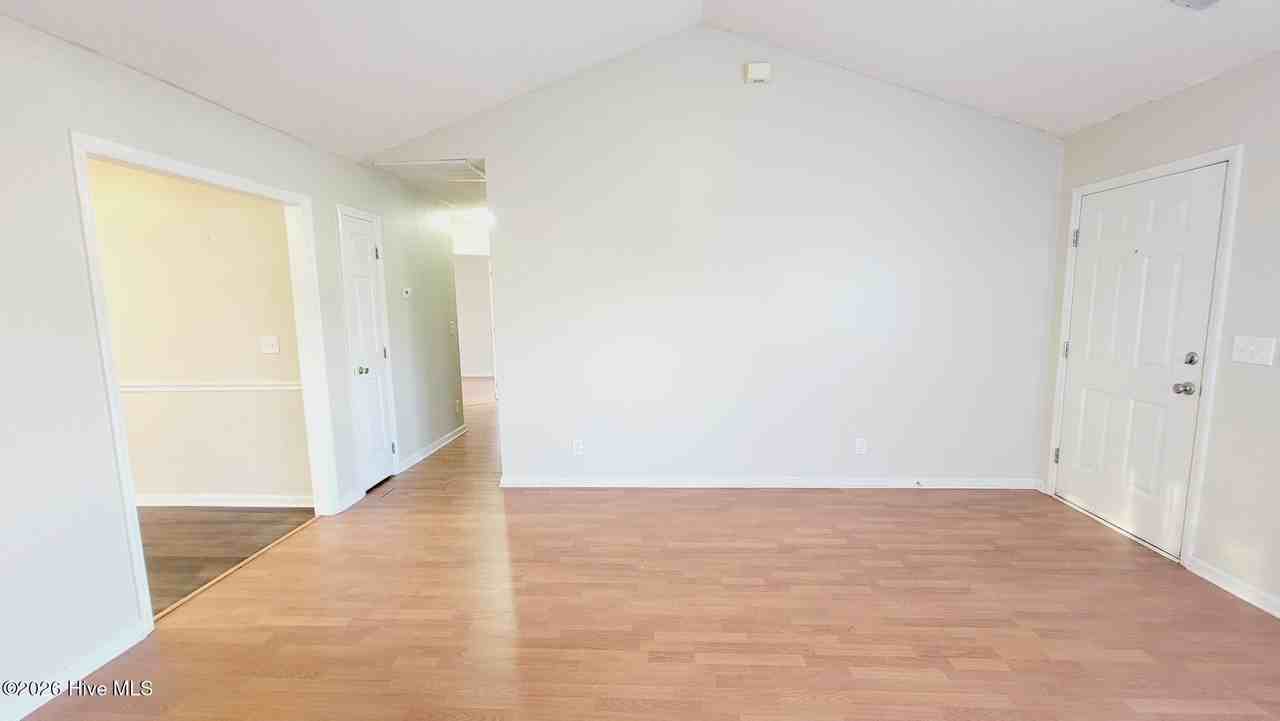 3007 Promenade Ct - Photo 3 of 22