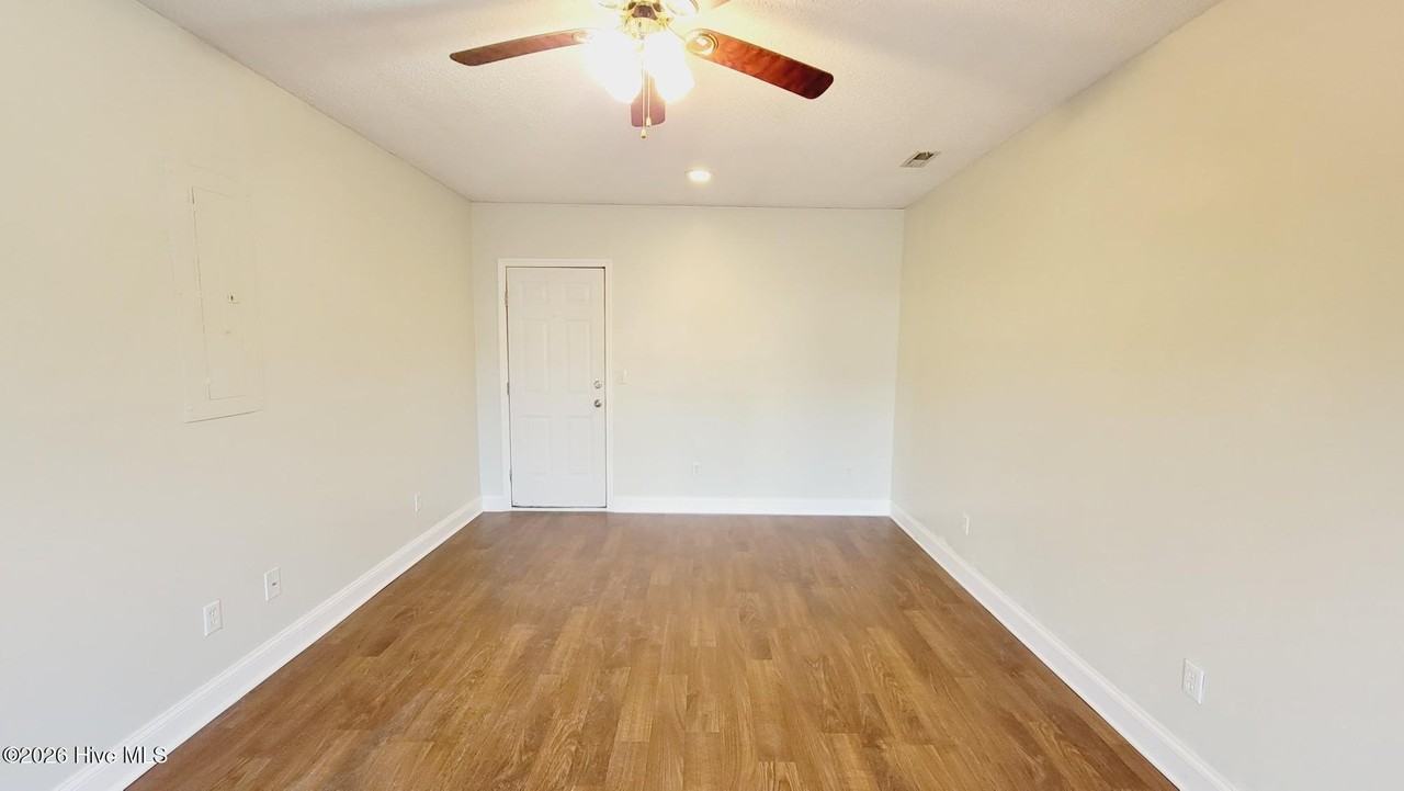 3007 Promenade Ct - Photo 5 of 22