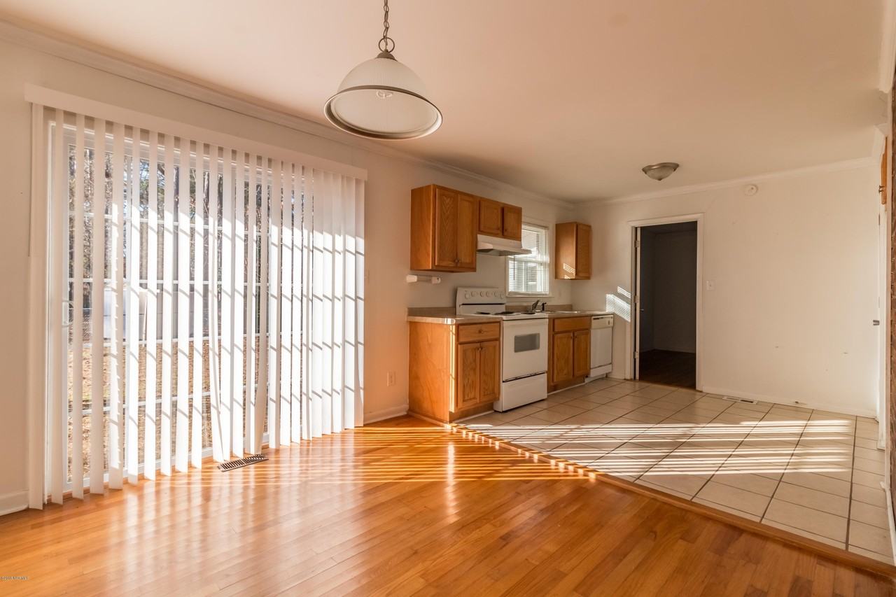 206 Marion Ct - Photo 4 of 15