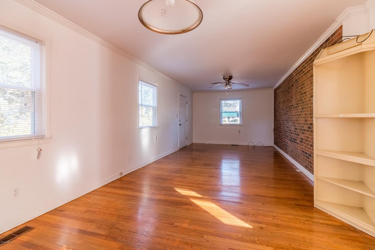 206 Marion Ct - Photo 6 of 15