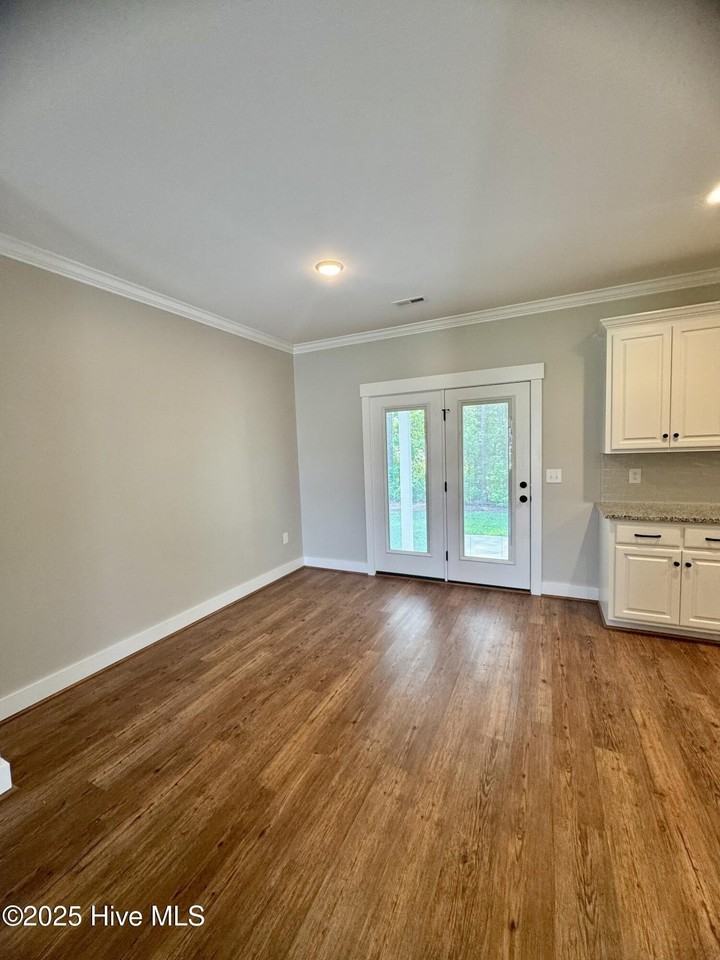 5105 Durban Dr - Photo 3 of 20