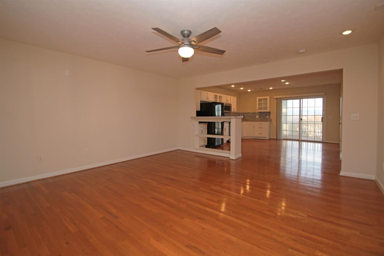 1214 Old Richmond Cir - Photo 2 of 29