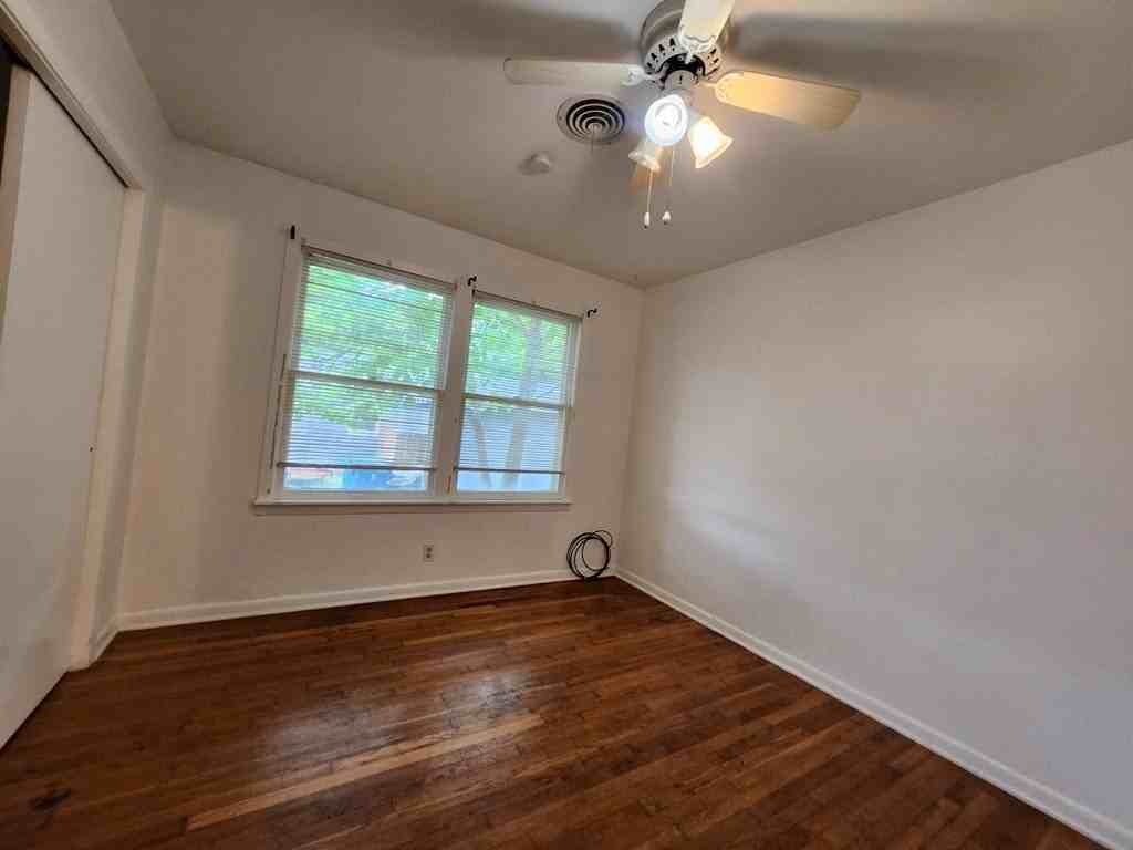 913 Prescott St - Photo 5 of 20