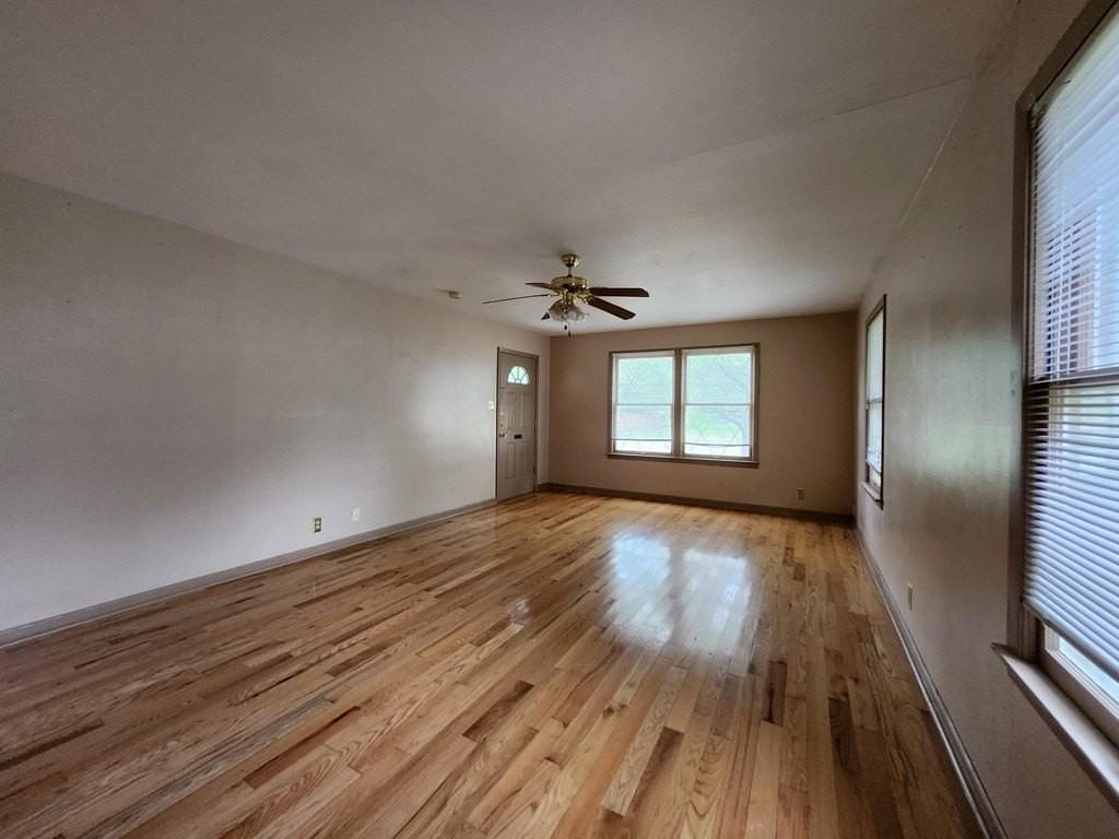 913 Prescott St - Photo 7 of 20