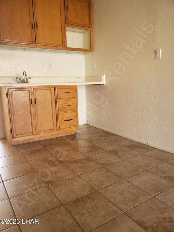 2065 Mesquite Ave Unit 3a #3A - Photo 5 of 8