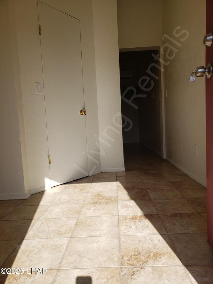 2065 Mesquite Ave Unit 3a #3A - Photo 6 of 8