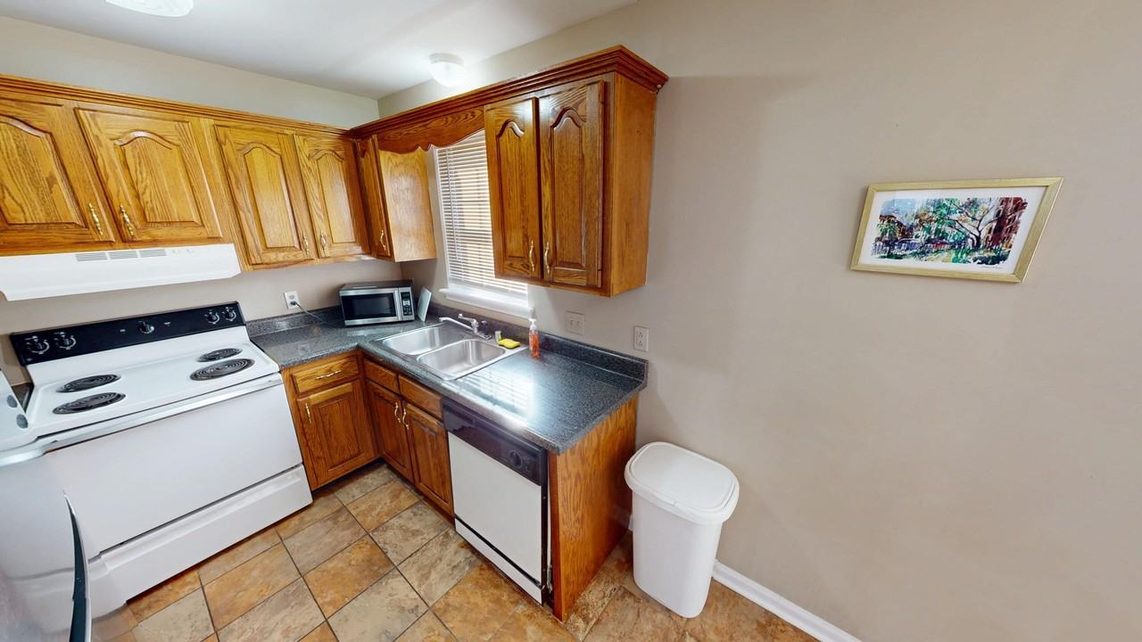 333 High St Apt A #A - Photo 5 of 13