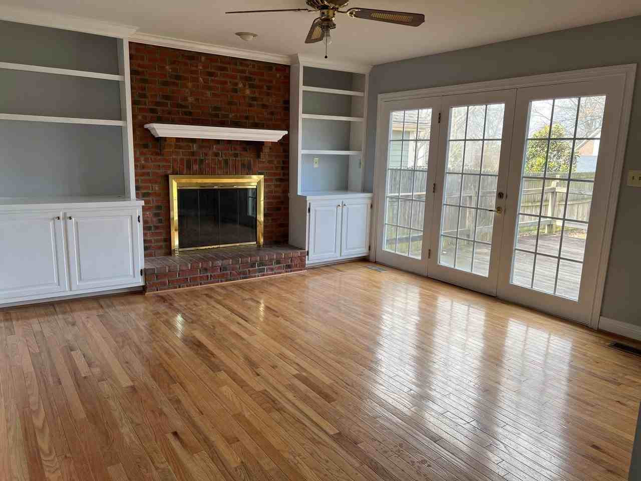 929 Woodglen Ct - Photo 2 of 26