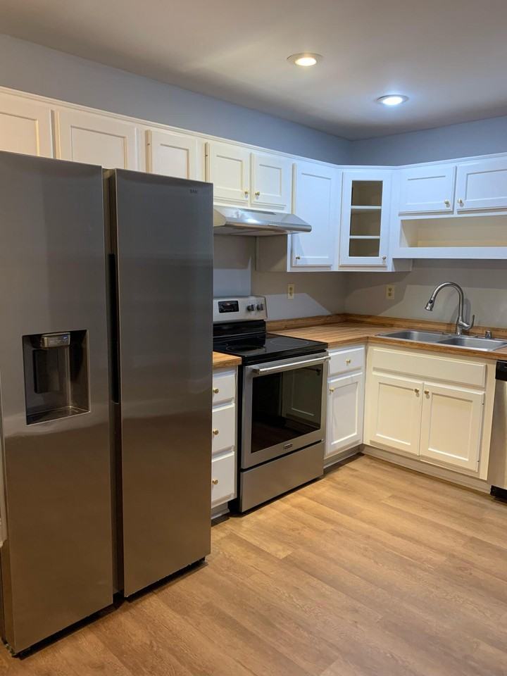 929 Woodglen Ct - Photo 4 of 26