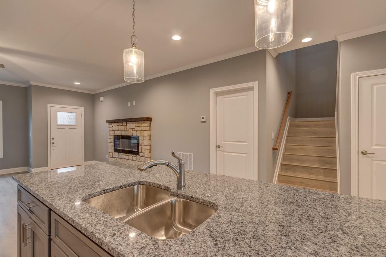 130 Locust Fork Rd - Photo 5 of 13