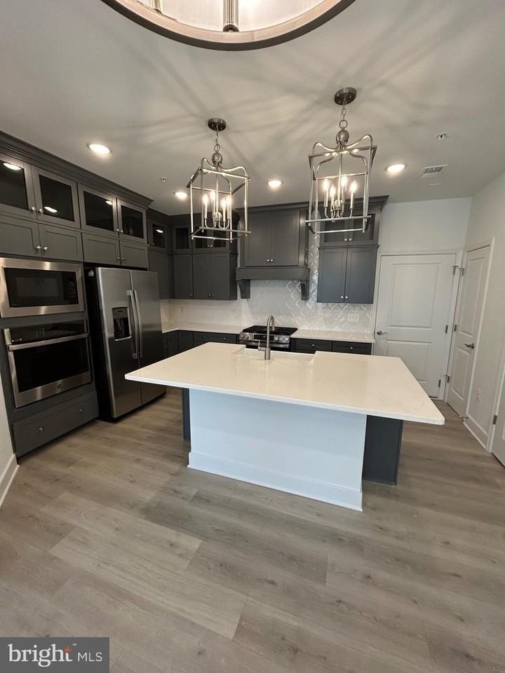 2512A W Peninsula Dr - Photo 4 of 20