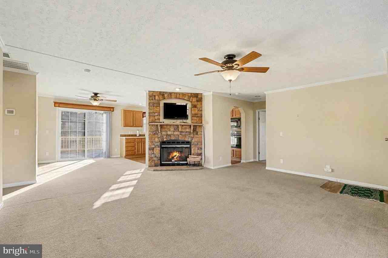 24076 Zachary Taylor Hwy - Photo 2 of 11