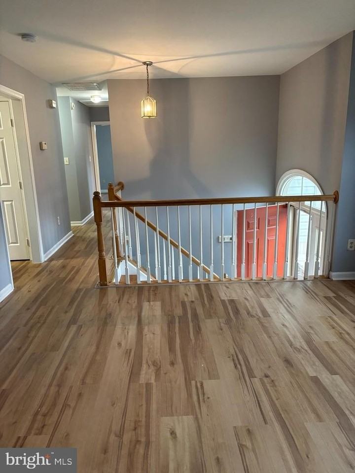 14407 Surrydale Dr - Photo 5 of 32