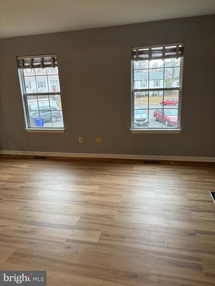 14407 Surrydale Dr - Photo 6 of 32