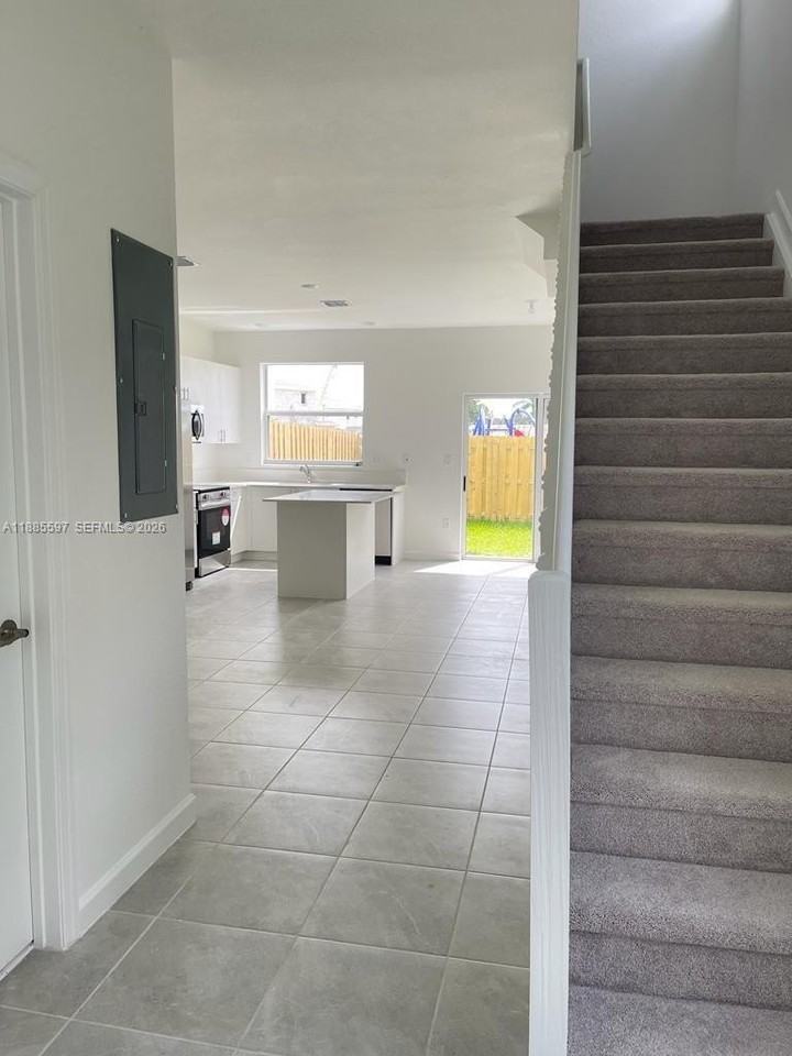 16262 Sw 292nd St #16262 - Photo 5 of 22