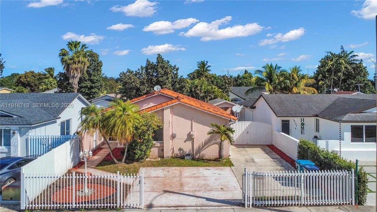 19721 Sw 122nd Pl #19721 - Photo 2 of 29