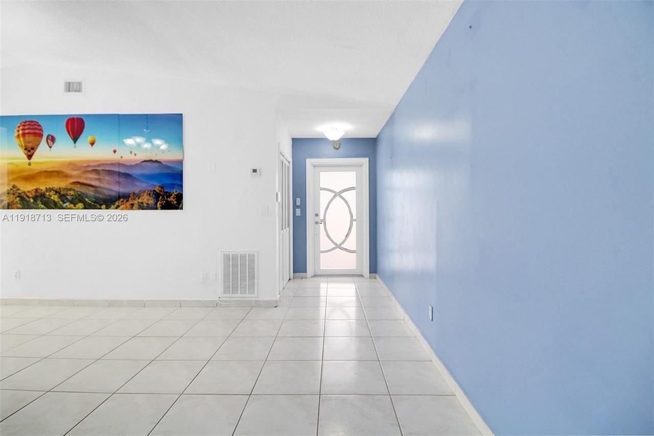 19721 Sw 122nd Pl #19721 - Photo 6 of 29