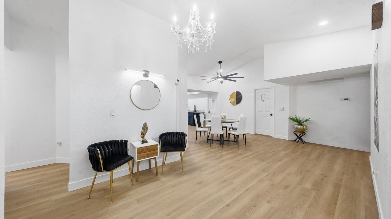 W Grandview Rd - Photo 3 of 34