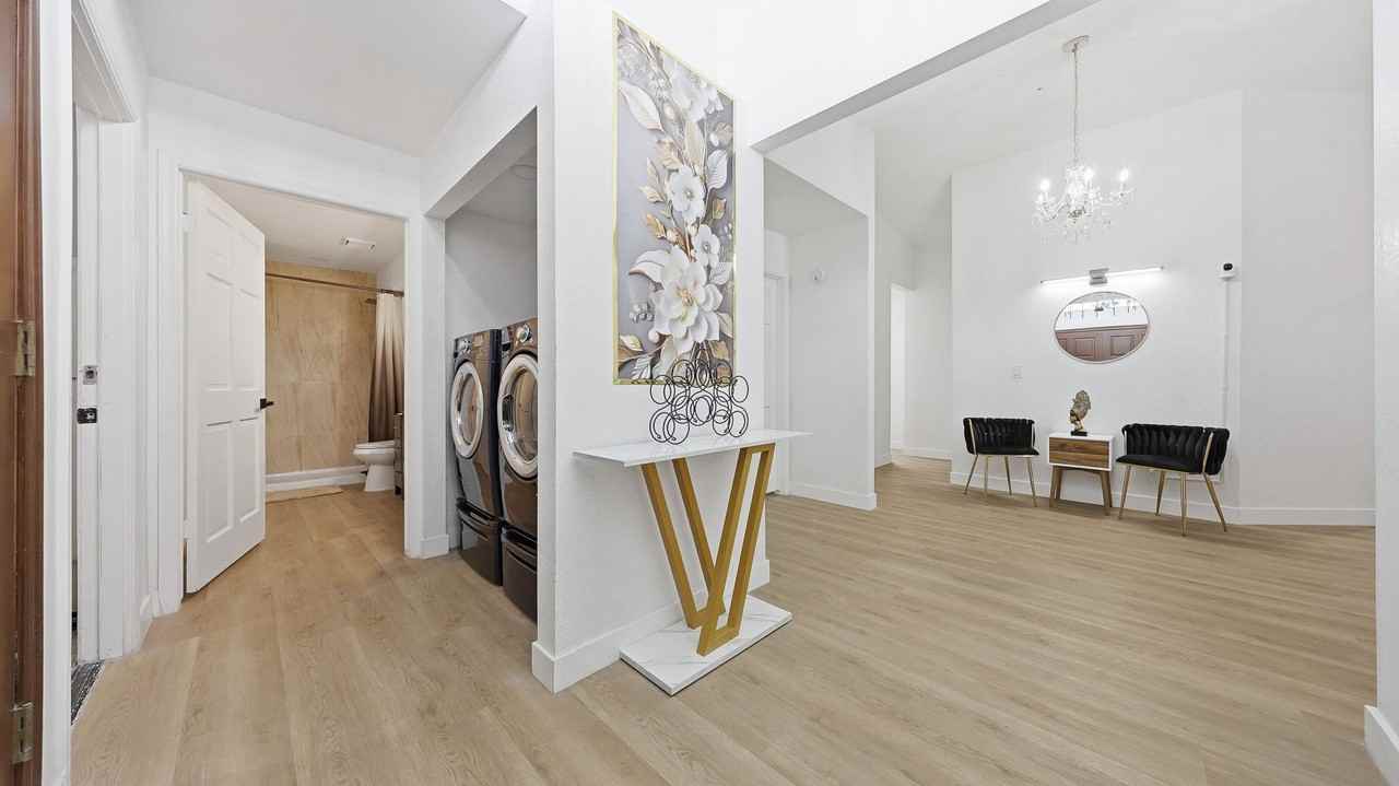 W Grandview Rd - Photo 7 of 34