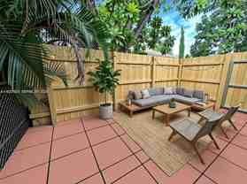 1020 Nw 33rd Ave #1 - Photo 1 of 1