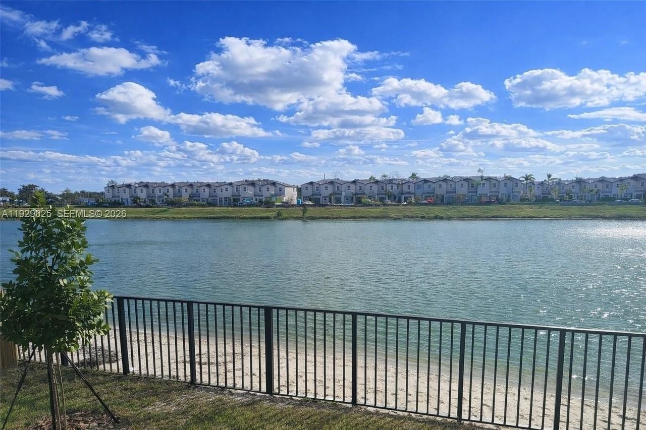 17904 Sw 358th St #17904 - Photo 2 of 27