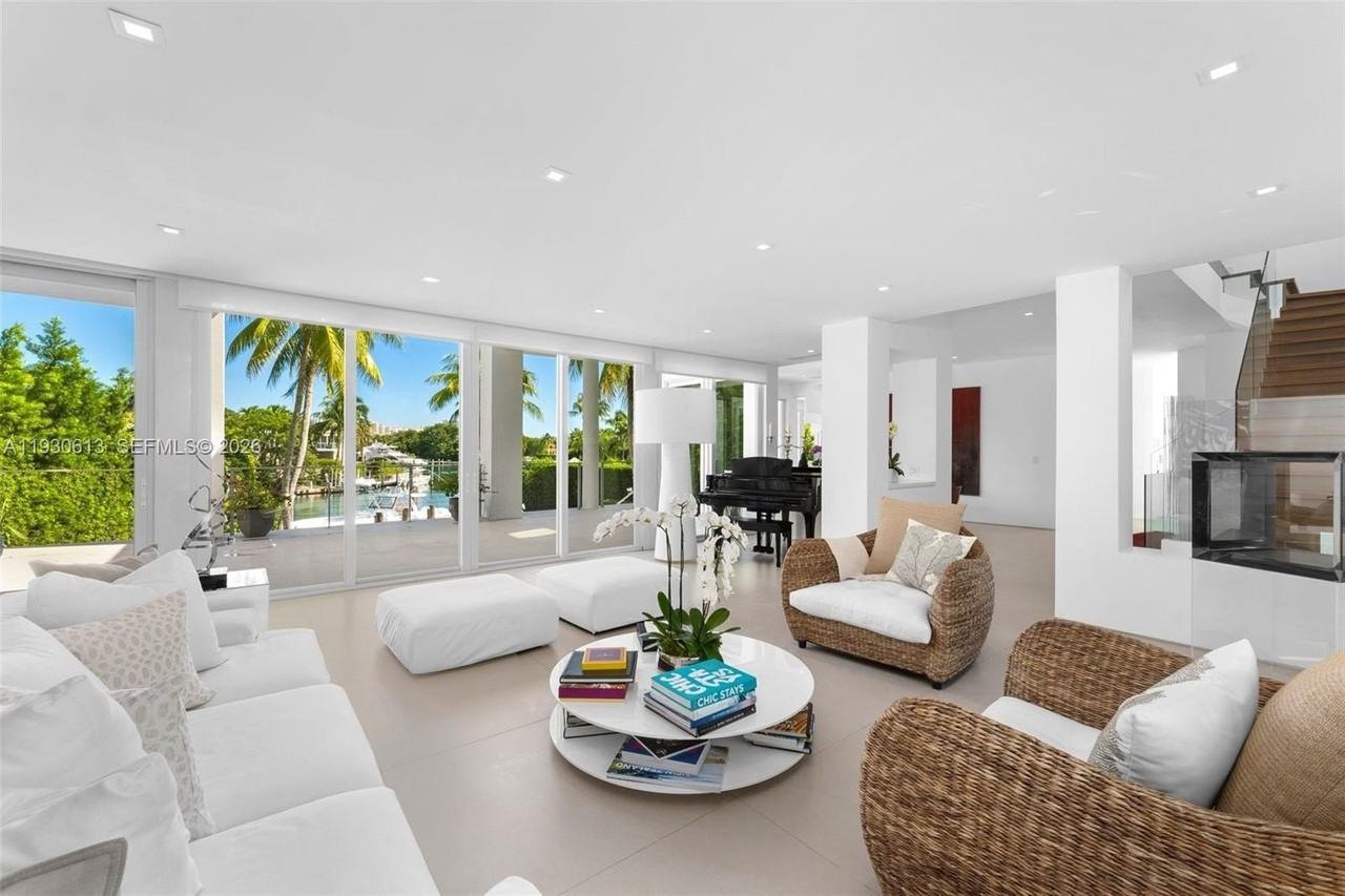 481 S Mashta Dr - Photo 7 of 50