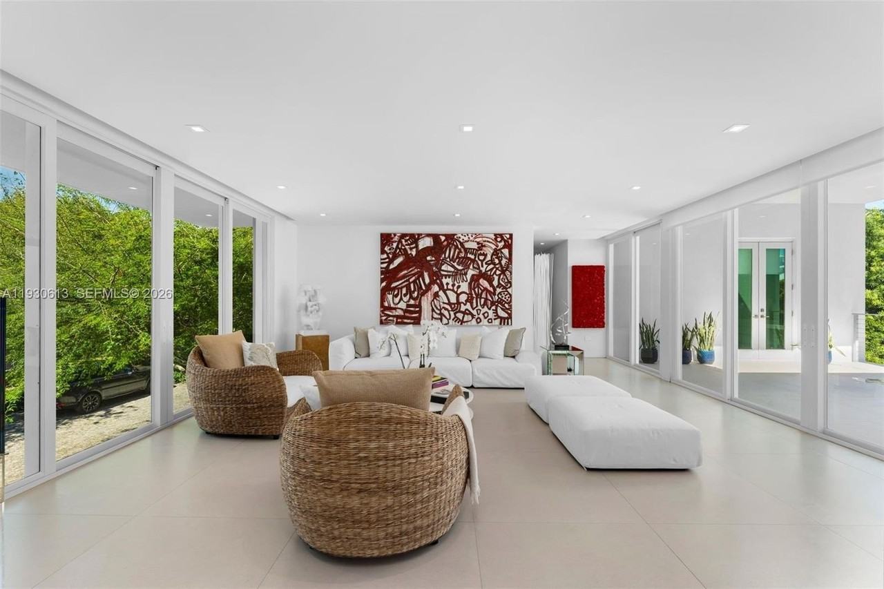 481 S Mashta Dr - Photo 7 of 50