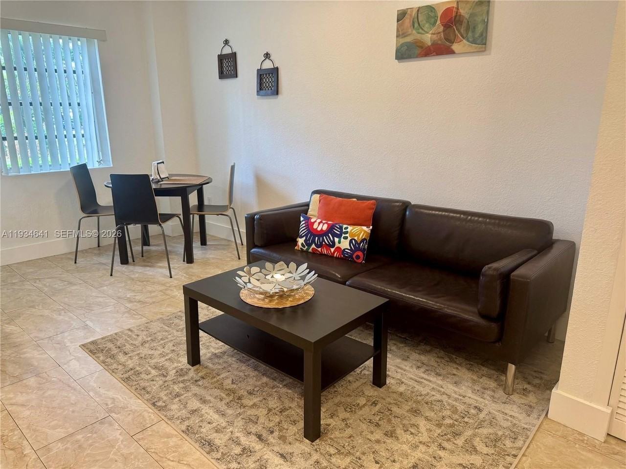 1648 Washington St #1-2 - Photo 4 of 17