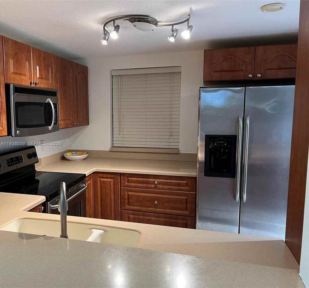 12209 Sw 14th Ln #1302 - Photo 7 of 23