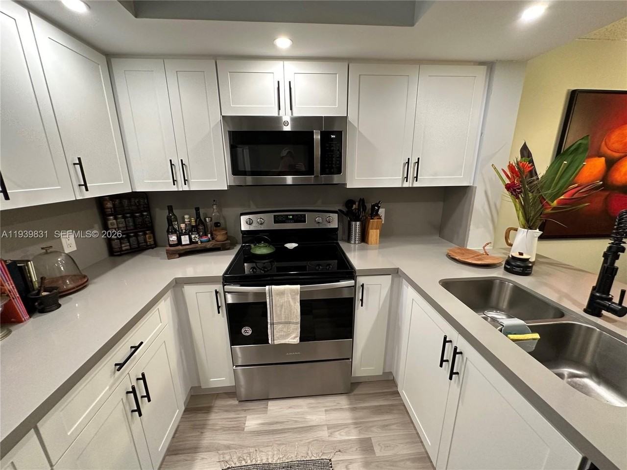 1110 Sw 125th Ave #403M - Photo 6 of 17