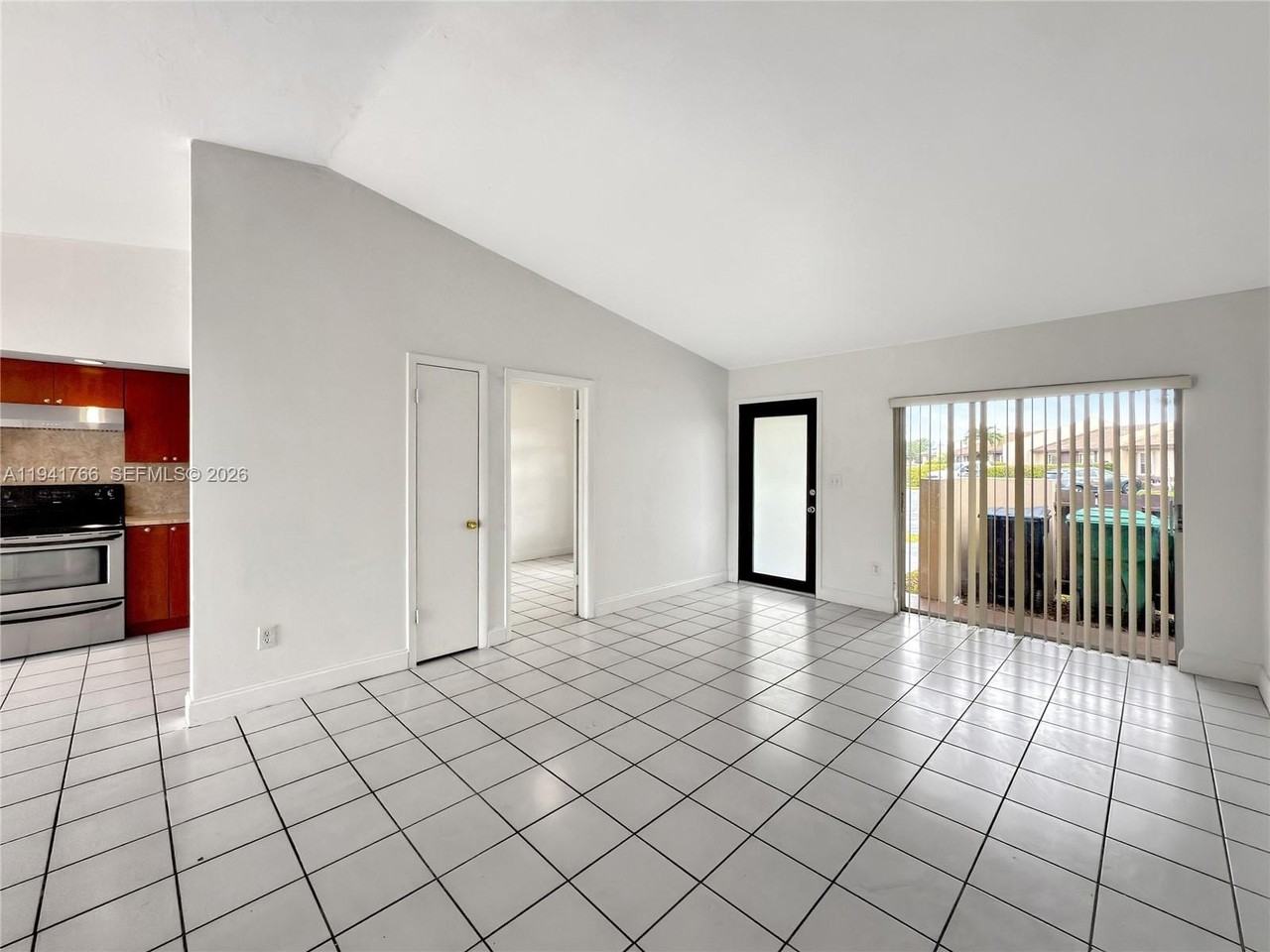 11959 Sw 110th Street Cir S - Photo 4 of 13