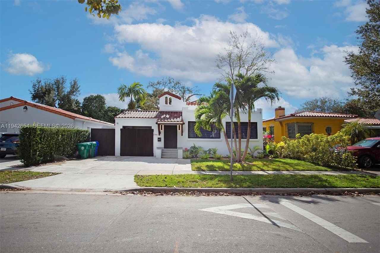 1744 Sw 22nd Ter #0 - Photo 2 of 50