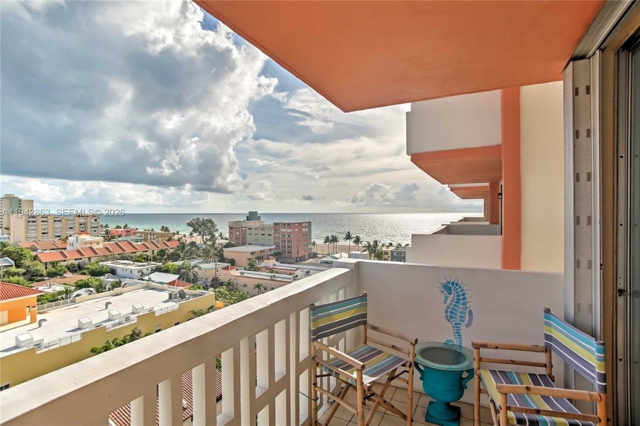 801 S Ocean Dr #1004 - Photo 2 of 8