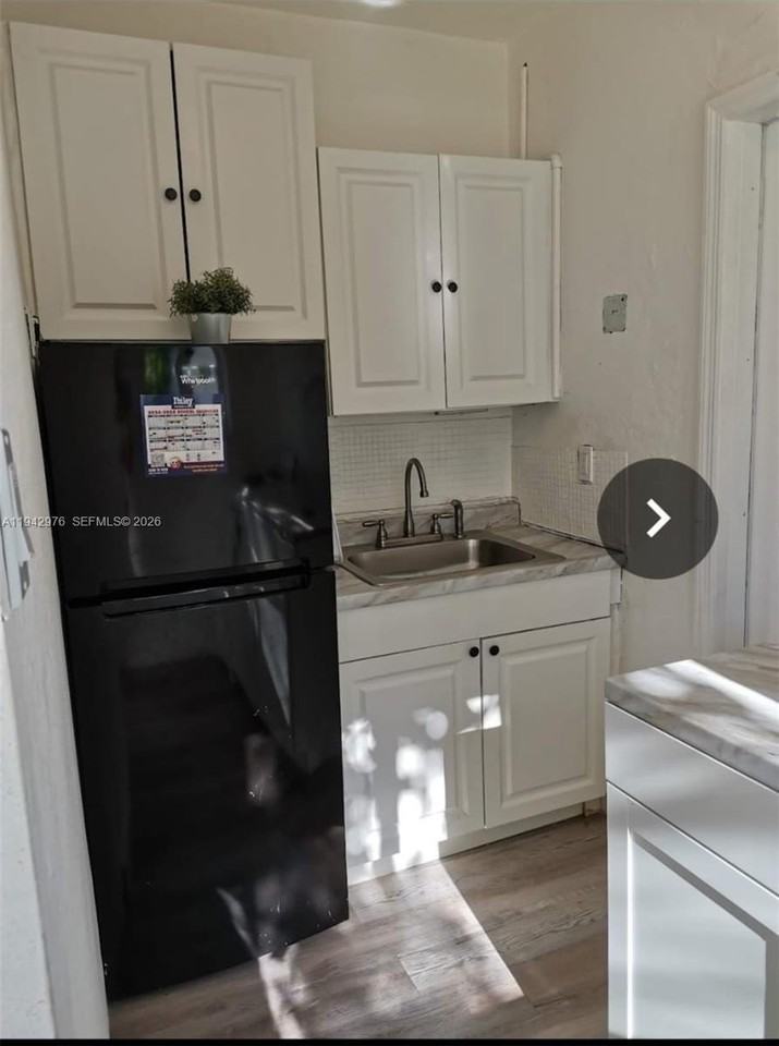 406 Foster Rd - Photo 3 of 8