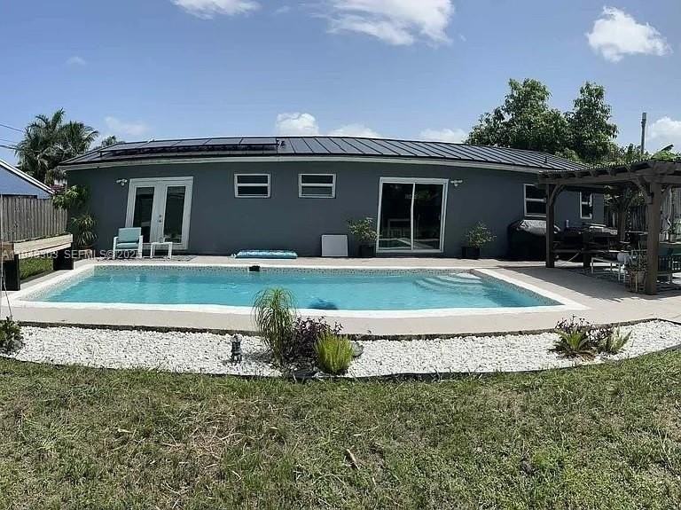 7021 Scott St - Photo 5 of 16