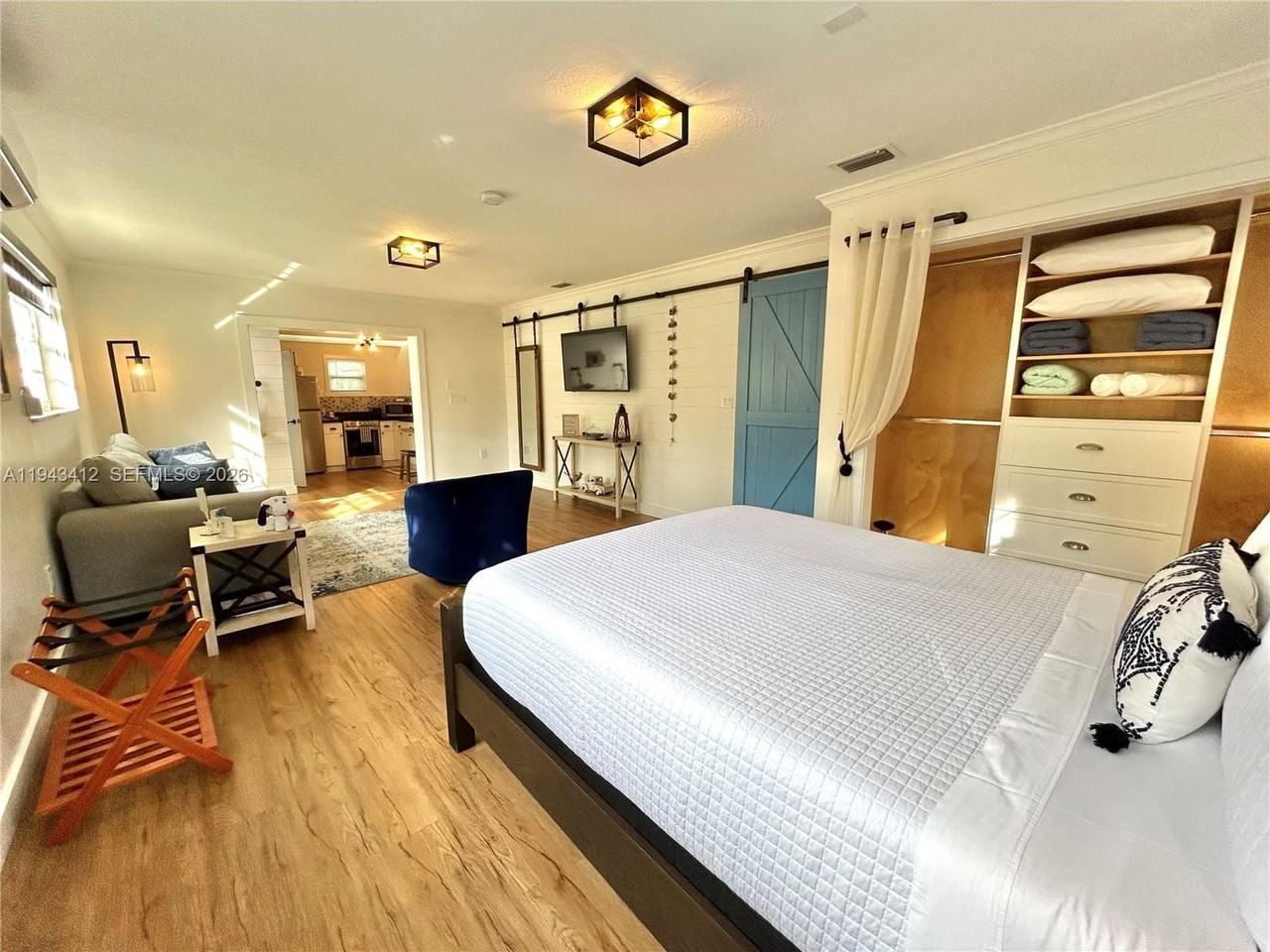 7999 Sw 58th St - Photo 2 of 22