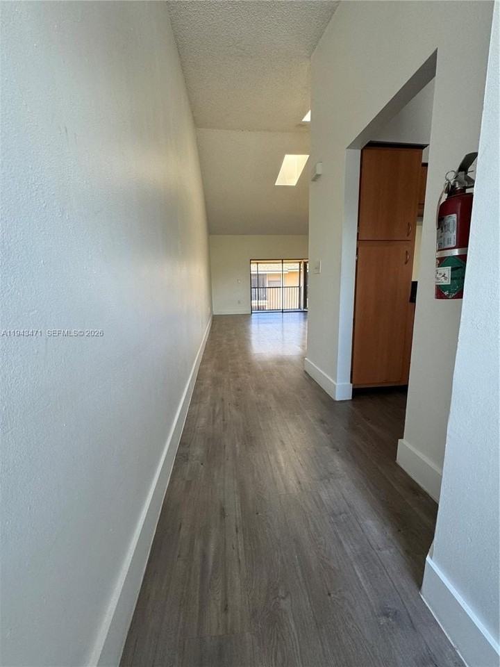 2267 Sw 80th Ter #0 - Photo 4 of 23