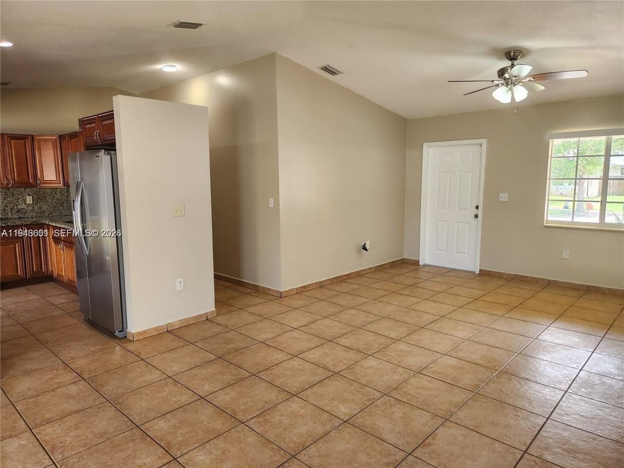 18303 Sw 139th Pl - Photo 4 of 19