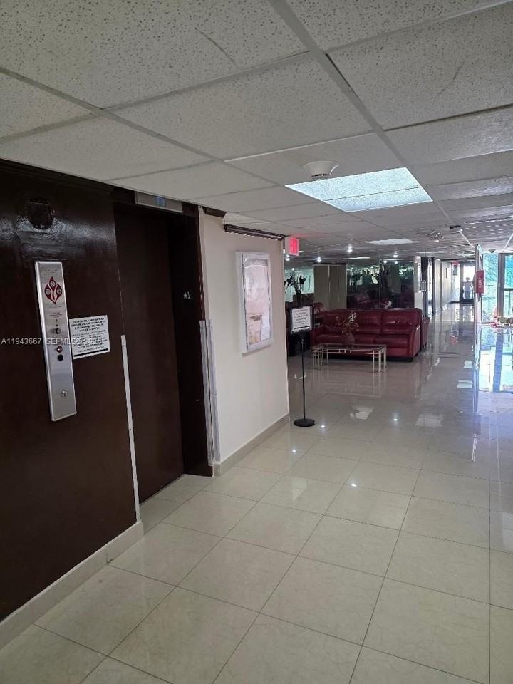 2000 2001 Atlantic Shores Blvd 2001 Atlantic Shores Blvd #104 - Photo 6 of 17