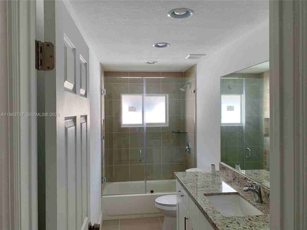 5711 Buchanan St #5711 - Photo 6 of 13