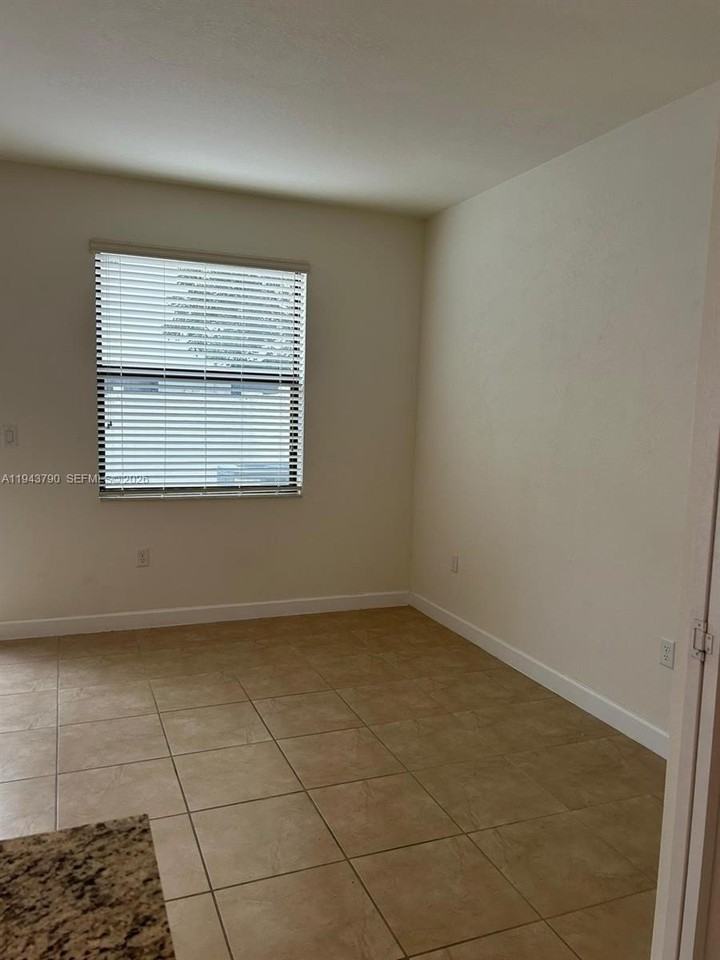 9332 W 33rd Ln #9332 - Photo 6 of 29