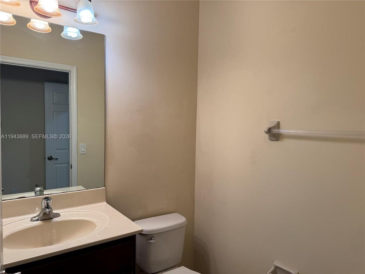 9132 Sw 227th Ln - Photo 6 of 50